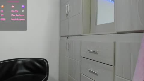 Ana  online show from January 22, 12:17 pm