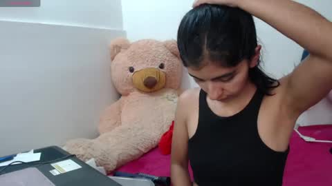 Snapshot of anahibrowns95 chatting on July 21, 5:59 pm Anahi Browns online show from July 21, 5:59 pm