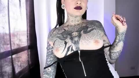 Snapshot of anai_gomez chatting on February 17, 6:36 pm Callme Mistress Ani online show from February 17, 6:36 pm