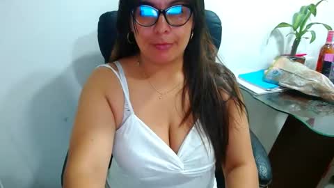 anaids online show from December 25, 7:24 am