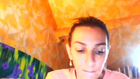 Snapshot of anais2405 chatting on October 20, 12:49 pm anais2405 online show from October 20, 12:49 pm