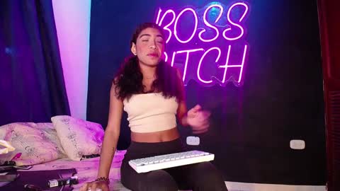 Snapshot of anais__cooper_ chatting on December 5, 7:06 pm anais cooper online show from December 5, 7:06 pm