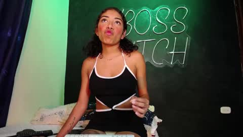 Snapshot of anais__cooper_ chatting on December 19, 6:56 pm anais cooper online show from December 19, 6:56 pm