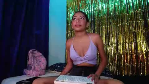 Snapshot of anais__cooper_ chatting on December 29, 8:04 pm anais cooper online show from December 29, 8:04 pm
