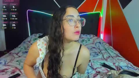 Snapshot of anais_and_matt chatting on September 28, 2:17 am ANAIS MATT online show from September 28, 2:17 am