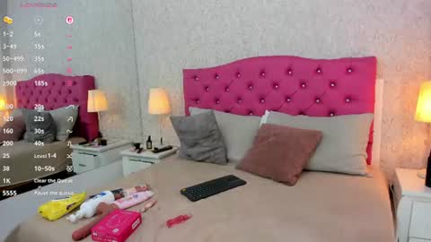 Snapshot of anais_espinosa chatting on June 27, 7:30 pm Anais online show from June 27, 7:30 pm