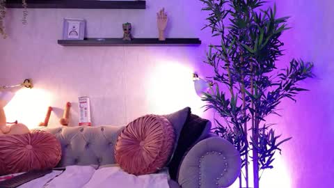 Anaise  online show from October 21, 11:33 am