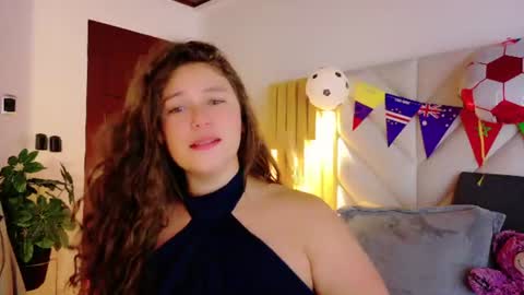 Snapshot of anaise_latif chatting on July 1, 11:34 am Anaise online show from July 1, 11:34 am