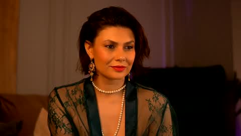 Anais online show from February 6, 5:14 am