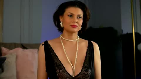 Anais online show from February 18, 5:31 am