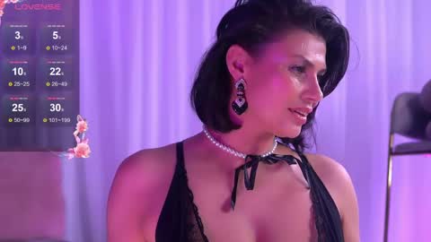 Snapshot of anaisleblanc chatting on April 17, 3:20 am Anais online show from April 17, 3:20 am