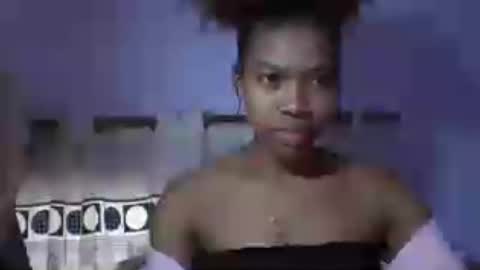 Snapshot of anaissa23 chatting on July 25, 11:41 am anaissa23 online show from July 25, 11:41 am
