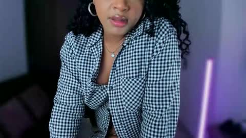      help me to get 100 thumps up  online show from December 3, 2:38 pm