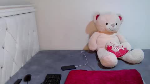 Snapshot of anakiss7 chatting on April 2, 10:07 pm anakiss7 online show from April 2, 10:07 pm