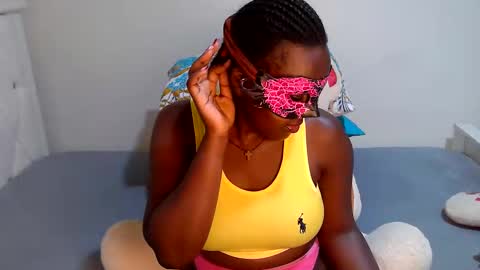 Snapshot of anakiss7 chatting on May 12, 7:38 am anakiss7 online show from May 12, 7:38 am