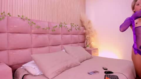 Ana online show from June 22, 3:36 am