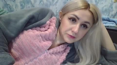 Snapshot of analqueen2024 chatting on December 27, 11:21 pm analqueen2024 online show from December 27, 11:21 pm