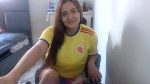 Snapshot of analy_hot chatting on July 7, 8:24 pm analy_hot online show from July 7, 8:24 pm