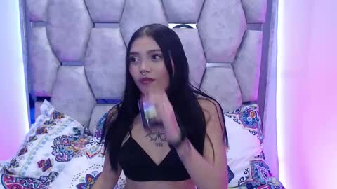 analymilles online show from November 21, 3:16 am