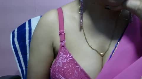 anamika794088 online show from December 18, 10:40 am