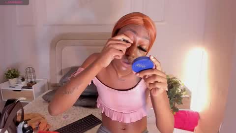 Snapshot of anamonroee chatting on October 14, 11:55 am anamonroee online show from October 14, 11:55 am