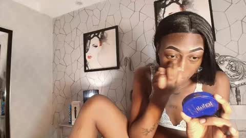 Snapshot of anamonroee chatting on February 22, 8:07 pm anamonroee online show from February 22, 8:07 pm