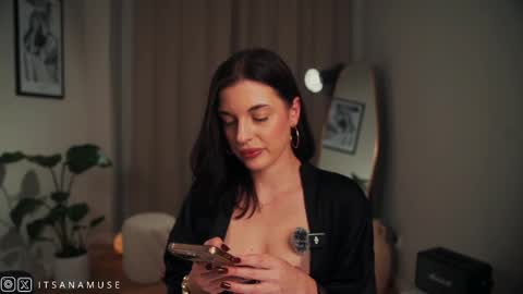 Ana online show from October 12, 9:36 pm