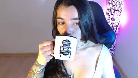 ana 3 online show from October 9, 1:47 am