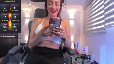 ana online show from February 8, 1:33 pm