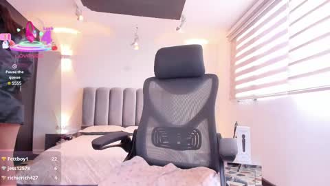 ana online show from February 25, 5:25 pm