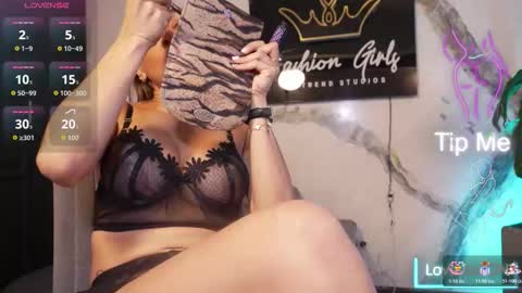 ana online show from November 25, 1:00 pm