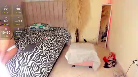 Snapshot of anastacya_ chatting on July 15, 12:05 am Anastacia online show from July 15, 12:05 am