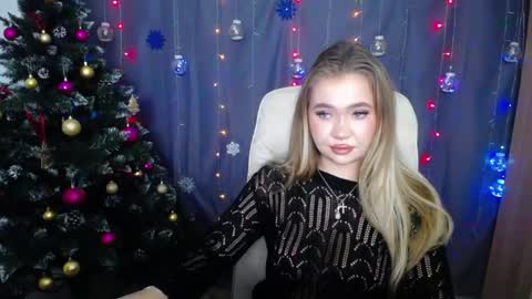 anastacyyellig online show from December 16, 11:07 pm