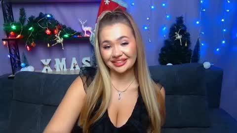 anastacyyellig online show from December 22, 11:31 pm