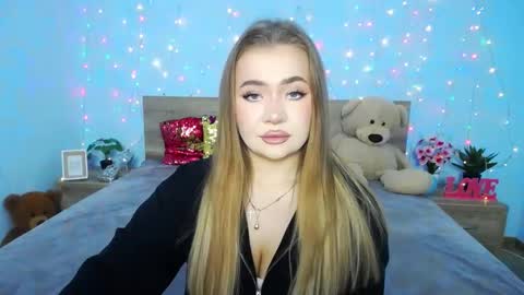 anastacyyellig online show from January 14, 8:04 pm