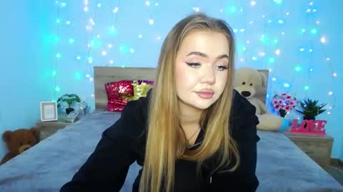 anastacyyellig online show from January 15, 3:00 am