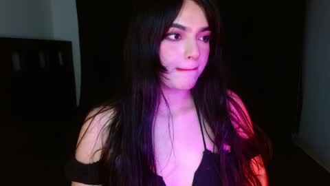 Snapshot of anastasia1213 chatting on December 2, 12:52 am Anastasia Gomez online show from December 2, 12:52 am