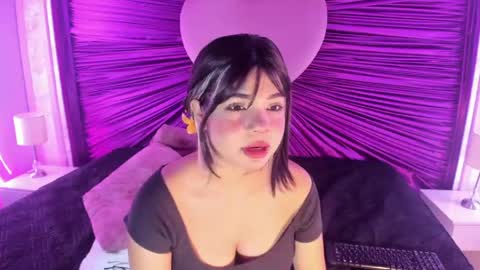 Snapshot of anastasia_jhons chatting on April 15, 4:41 am anastasia online show from April 15, 4:41 am