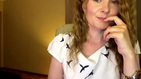 Snapshot of anavelle chatting on June 12, 11:14 pm Ana online show from June 12, 11:14 pm