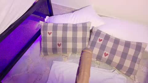 Kendra  online show from November 11, 10:37 am