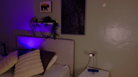 Snapshot of anavicc__ chatting on April 11, 10:08 am Kendra online show from April 11, 10:08 am