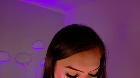 Snapshot of anavicc__ chatting on June 15, 9:33 am Kendra online show from June 15, 9:33 am
