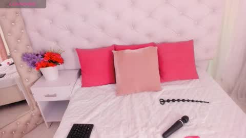 anchela garcia online show from October 11, 1:20 pm