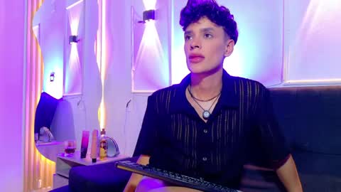 Snapshot of ander_ashford77 chatting on May 26, 12:34 pm Ander online show from May 26, 12:34 pm