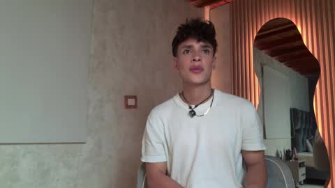 Snapshot of ander_ashford77 chatting on June 8, 12:38 pm Ander online show from June 8, 12:38 pm