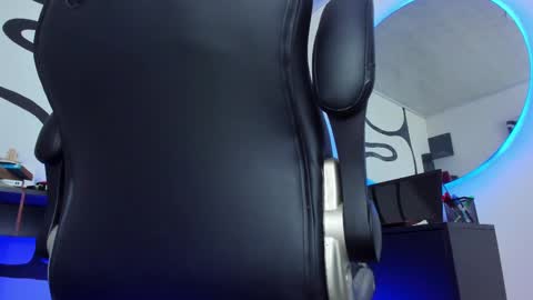 Andrs   -                   online show from September 20, 10:55 pm