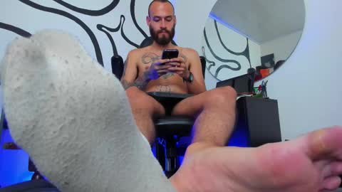 Andrs   -                   online show from October 22, 12:44 am