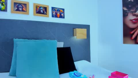 Andrea online show from March 19, 12:09 pm