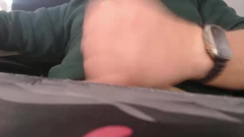 andi1993 online show from April 29, 6:17 am