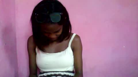 andohh237973 online show from March 18, 3:42 am